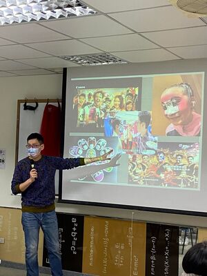 楊明憲老師「專業英文-藝術與傳播領域」認識不同戲劇藝術形式及體驗京劇