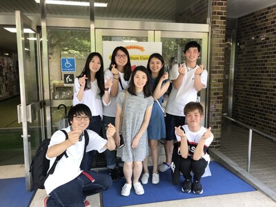 106學年度日本高知大學移地學習-和日本學生合影