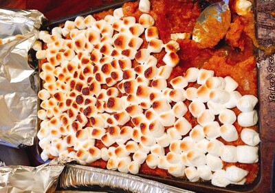 棉花糖烤地瓜。  (Traditional Sweet Potato Casserole)